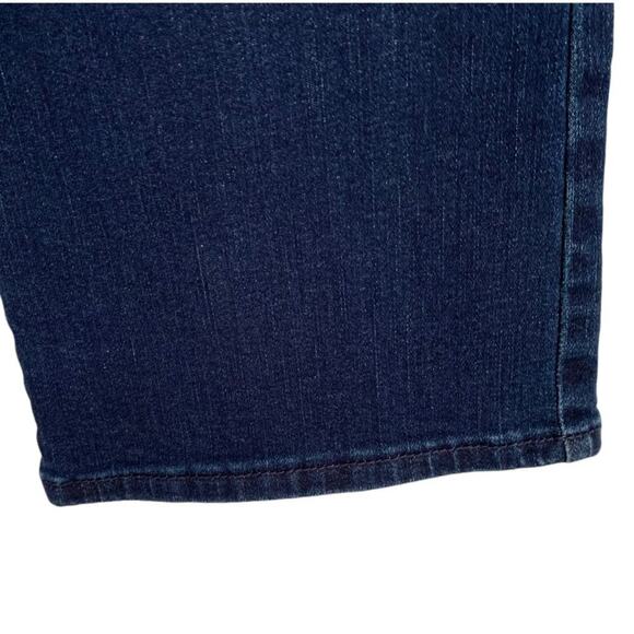NWT Chico's Platinum Flare 25 inch Crop Jean Fenton Indigo Chico's Size … - Picture 4 of 13